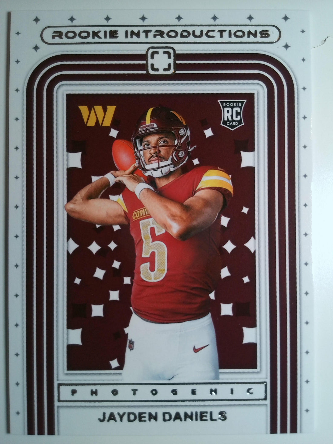 2024 Panini Photogenic Football Rookie Introductions Jayden Daniels #7