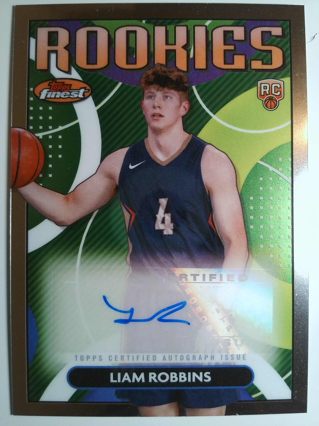 2023-24 Finest Basketball Rookie Finest Autographs Liam Robbins #RFA-LR
