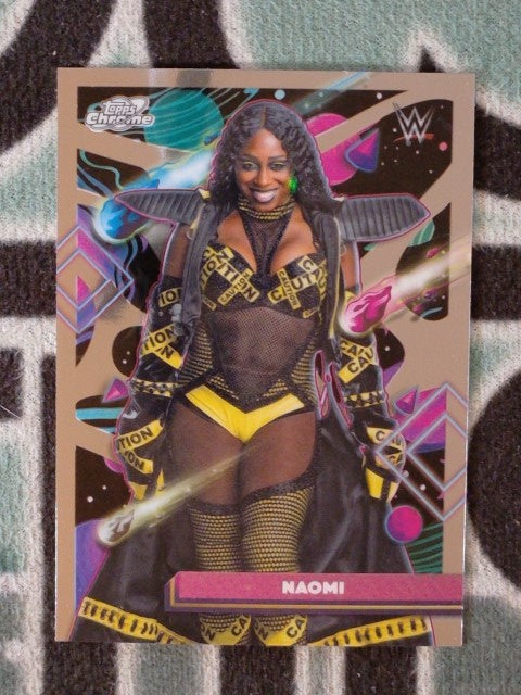 2026 Topps Chrome Cosmic WWE Wrestling Naomi #187
