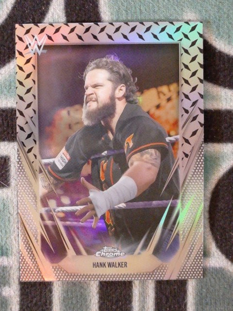 2026 Topps Chrome WWE Wrestling Diamond Plate Refractor Hank Walker #195