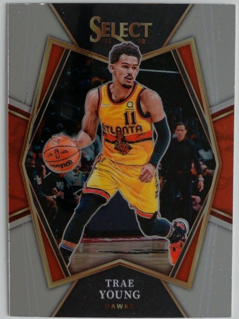 2021-22 Panini Select Basketball Trae Young #131