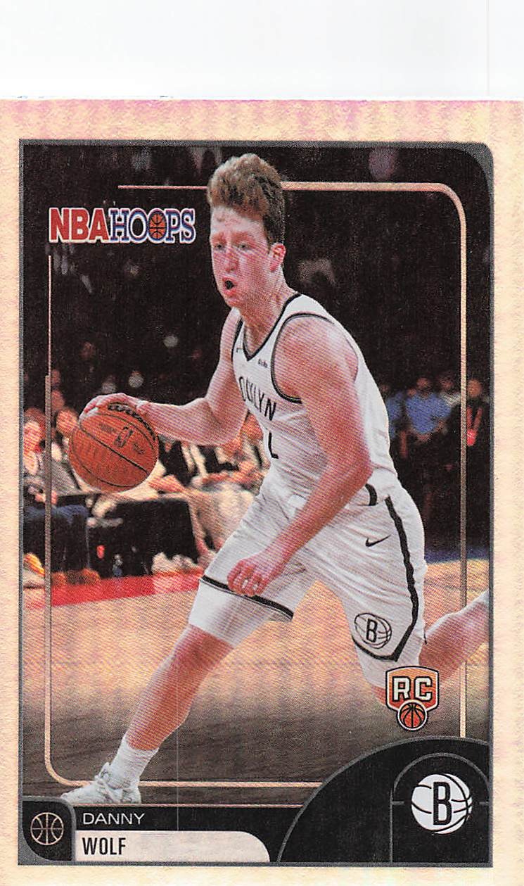 2025-26 Hoops Basketball Danny Wolf #246 RC
