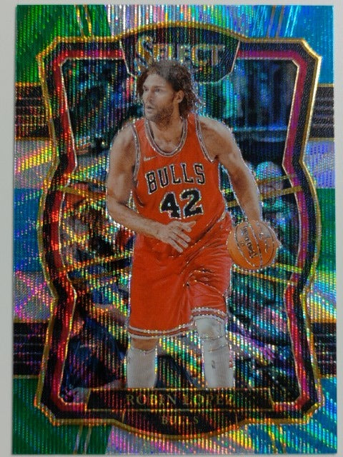 2017-18 Panini Select Basketball Tri-Color Prizm Robin Lopez #164