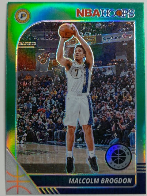 2019-20 Hoops Premium Stock Basketball Prizm Green Malcolm Brogdon #104