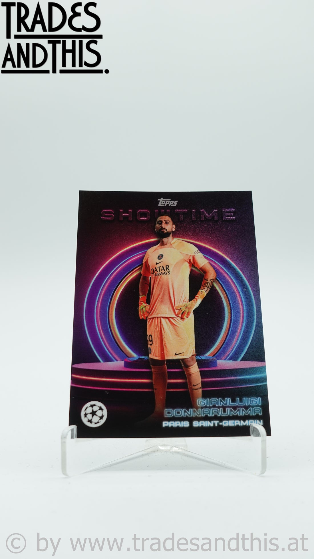 2022-23 Topps UEFA Club Competitions Showtime Full Body Gianluigi Donnarumma