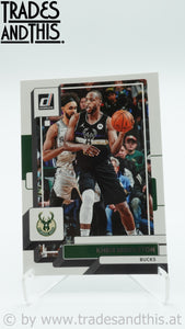 2022-23 Panini Donruss Khris Middleton #54