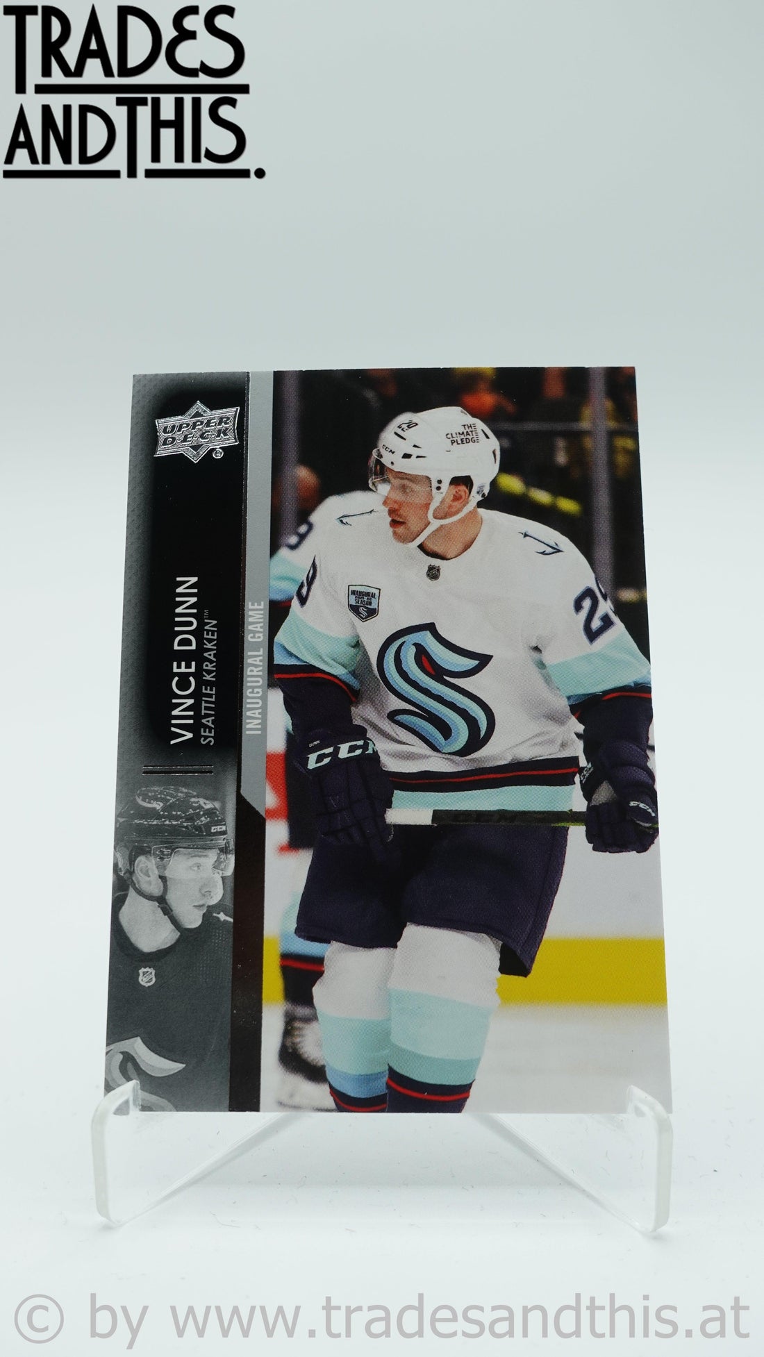 2021-22 Upper Deck Extended Series Vince Dunn #698 - Trades and This e.U.