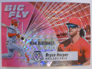 2021 Panini Mosaic Big Fly Pink Fluorescent Mosaic 07/10 Bryce Harper #BF4