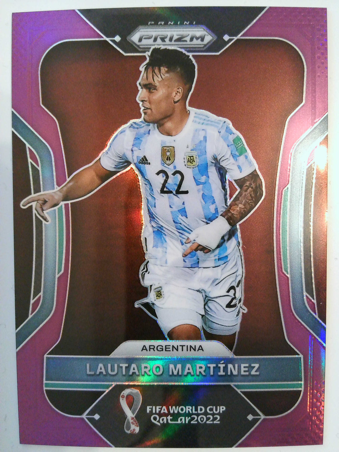 2022 Panini Prizm FIFA World Cup Qatar 2022 Purple Prizm 041/199 Lautaro Martinez #5