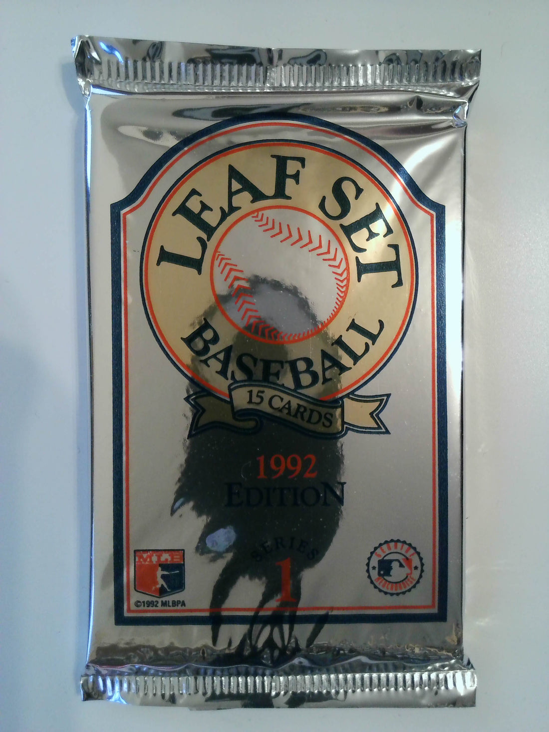 1992 Leaf Baseball Series 1 unopened Pack (15 cards)