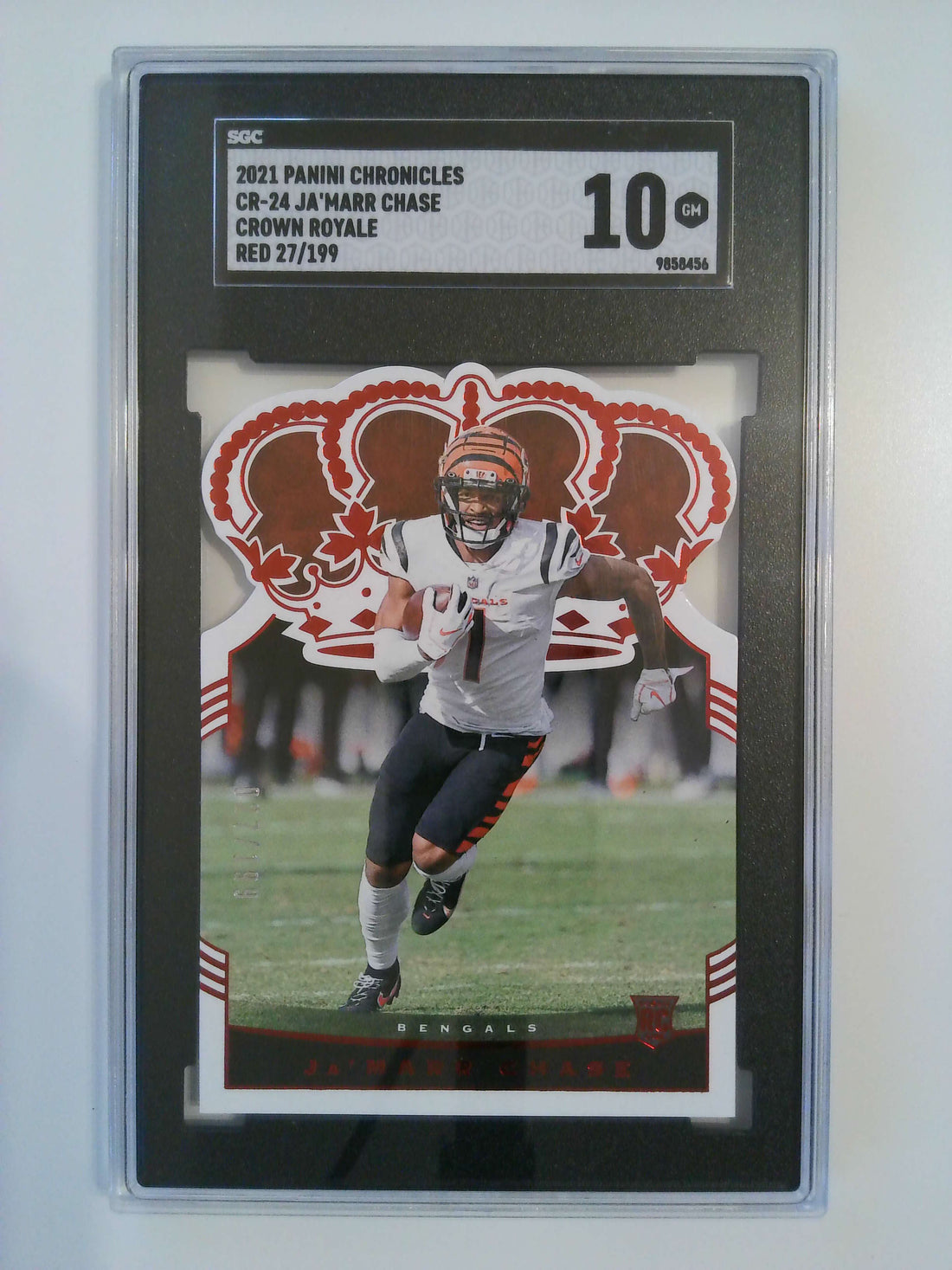 2021 Panini Chronicles Crown Royale Red 27/199 Ja'Marr Chase #CR-24 SGC 10