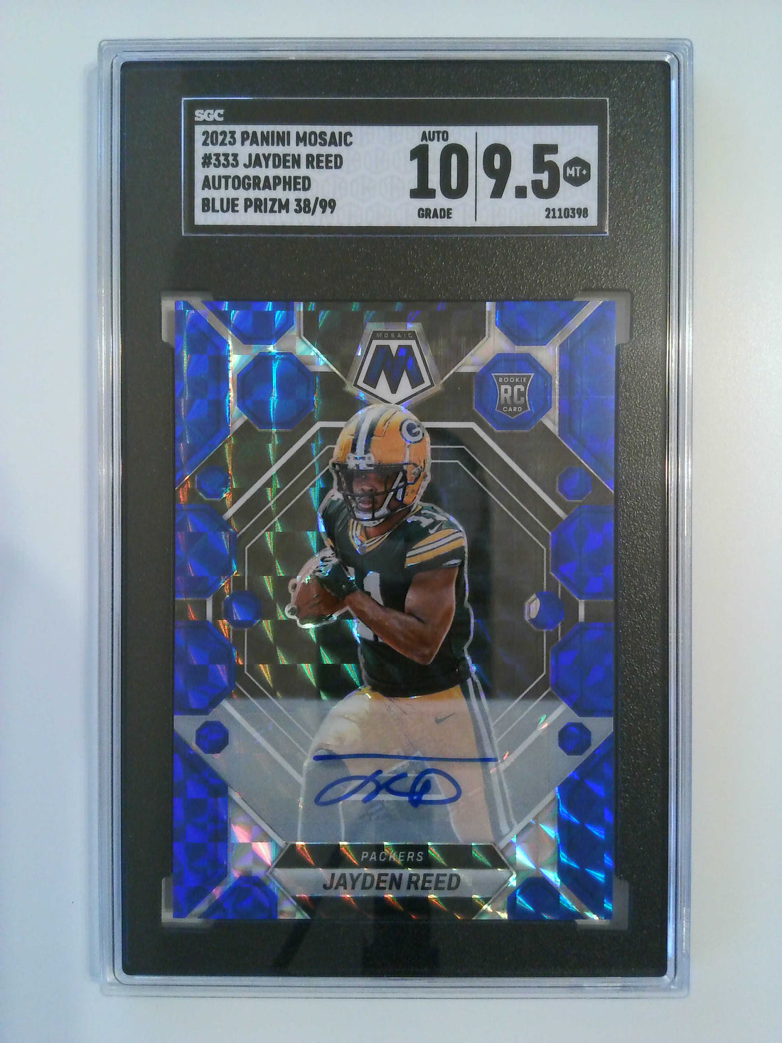 2023 Panini Mosaic Autographed Blue Prizm 28/99 Jayden Reed #333 RC SGC 10/9.5