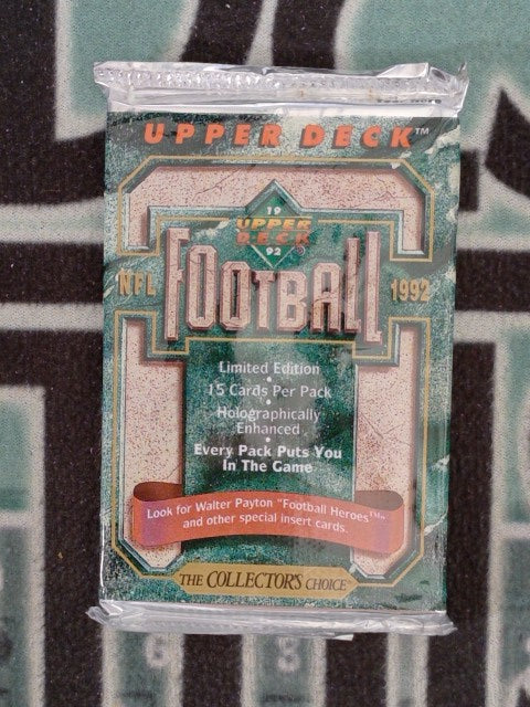 1992 UPPER DECK FOOTBALL 15 CARD PACK