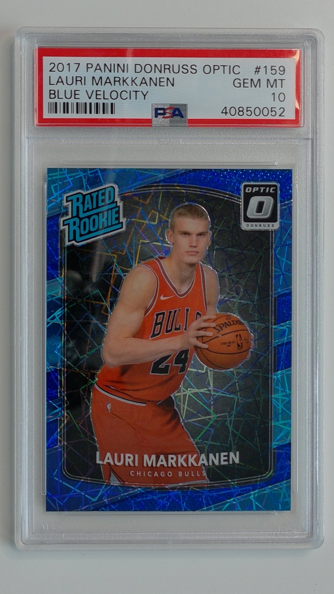 2017 Panini Donruss Optic Blue Velocity Lauri Markkanen #159 RC PSA 10